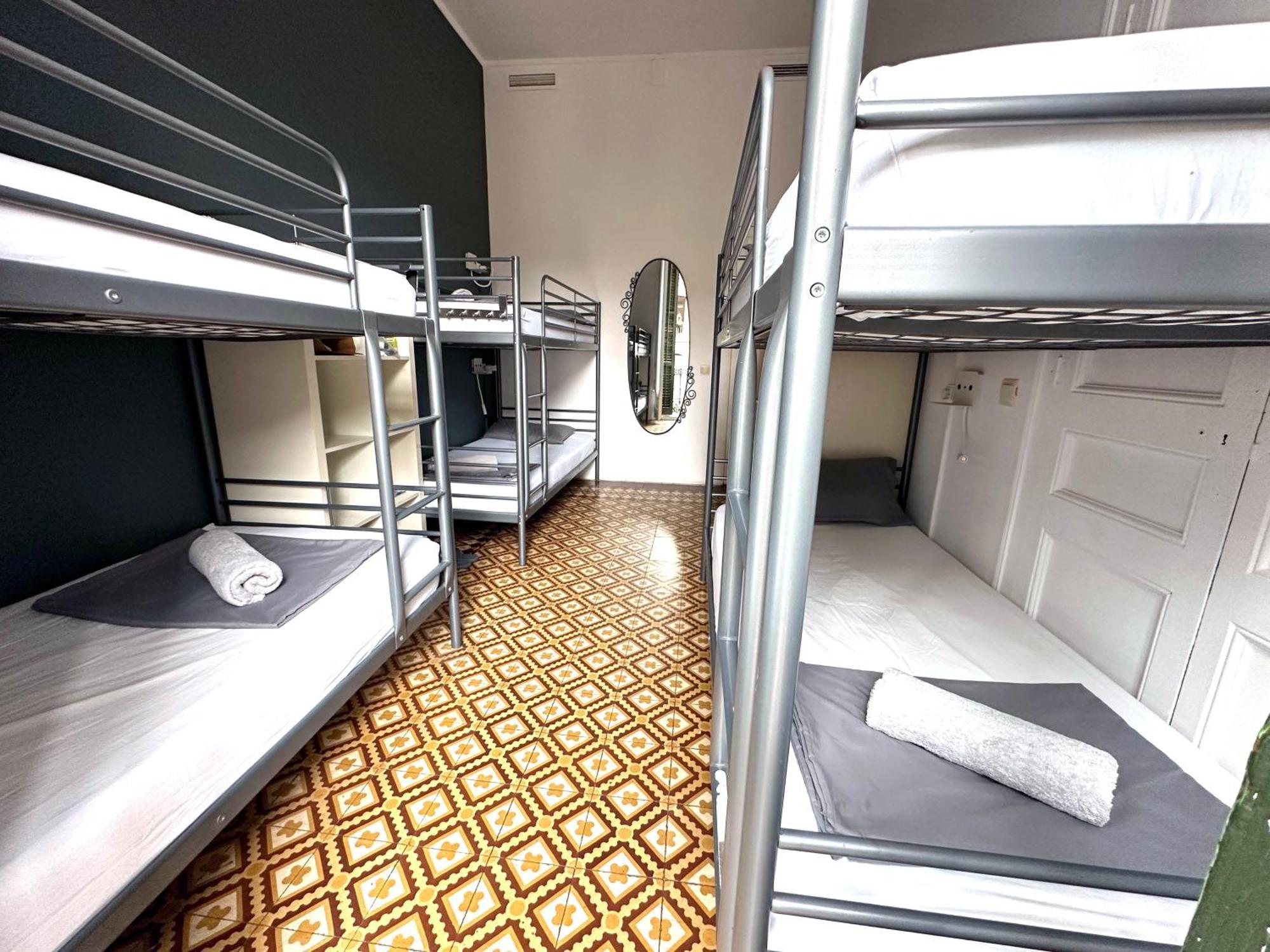 Hostel Fabrizzio's Petit *